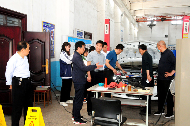 汽車系公開(kāi)課教學(xué)4_副本.jpg